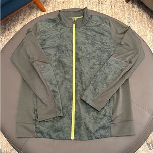 The North Face Mountain Athletics Men’s Full Zip Jacket L Green Camo